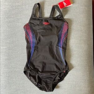NWT women’s Speedo Eco-Endurance keyhole back swimsuit